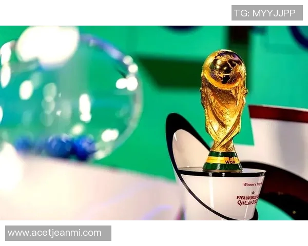 世界杯荣耀象征：探索足球奖杯的历史与背后的传奇故事