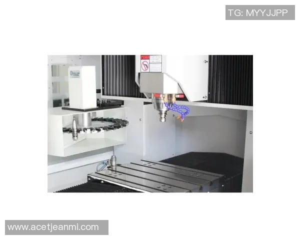 精雕机技术创新与应用探讨：提升加工精度与效率的关键突破